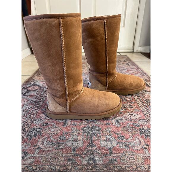 Women's UGG Women's Classic Tall Boot SIZE 5 - Picture 5 of 9